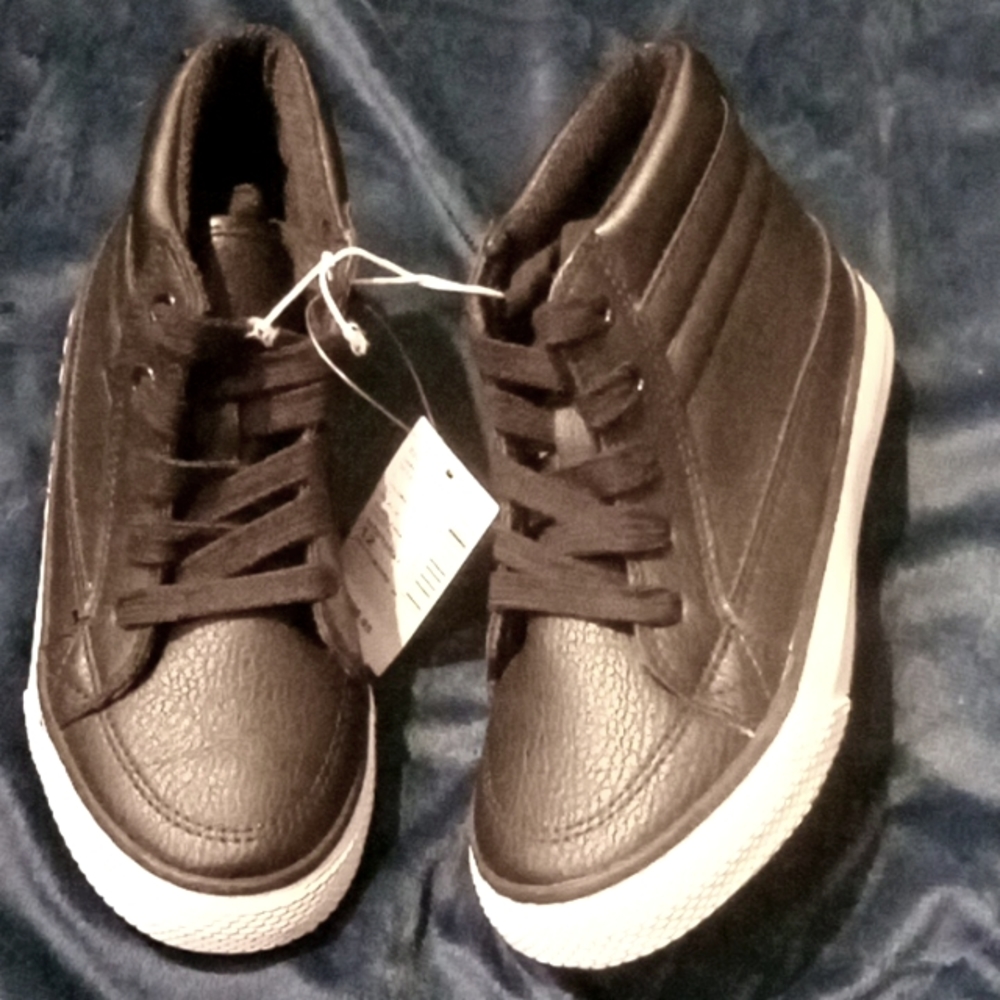 Kids black hightop